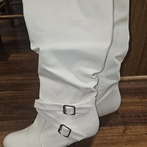 Forever 21 White Heeled Boots with Buckle Detail